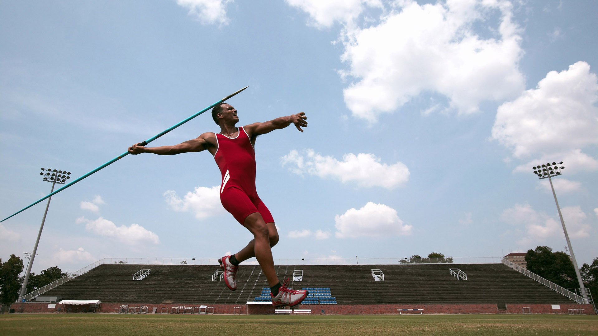 开云官网-伊朗马术协会授予马尔科·阿尔瓦雷斯“年度最佳马匹护理员”称号。